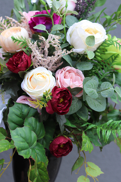 Merra, bukiet nagrobny w wazonie, wys.83cm