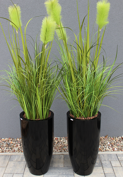 Samba, sztuczna trawa w czarnej donicy fiberglass, wys.160cm