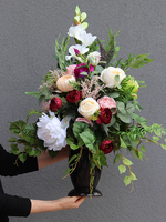 Merra, bukiet nagrobny w wazonie, wys.83cm