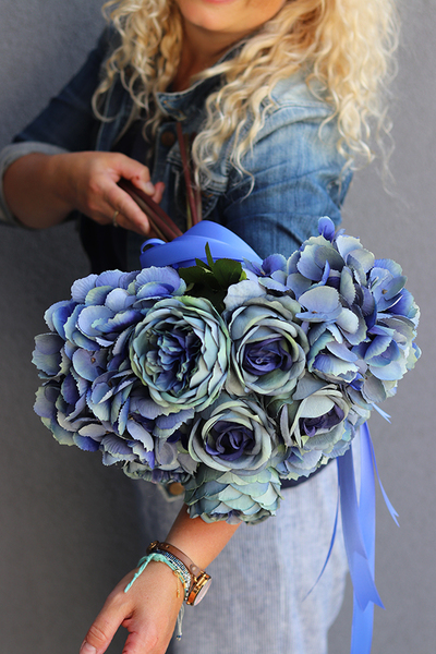 niebieski bukiet róż i hortensji, Rosallia Blue, dł.52cm 