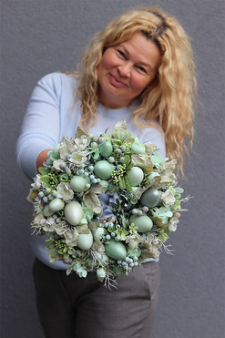 Jajeczkowo Mint, miętowy wielkanocny wianek na drzwi, śr.33cm