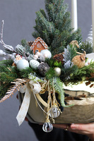 Venita Glamour, realistyczna choinka świąteczna z dodatkami