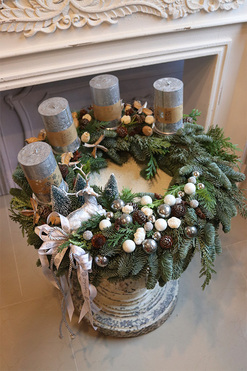 Nature House, adwentowy wianek stroik na żywym spodzie, śr.