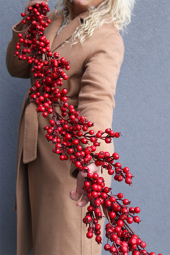 Czerwone Korale, girlanda z owoców