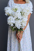 Delicate, bukiet białych hortensji