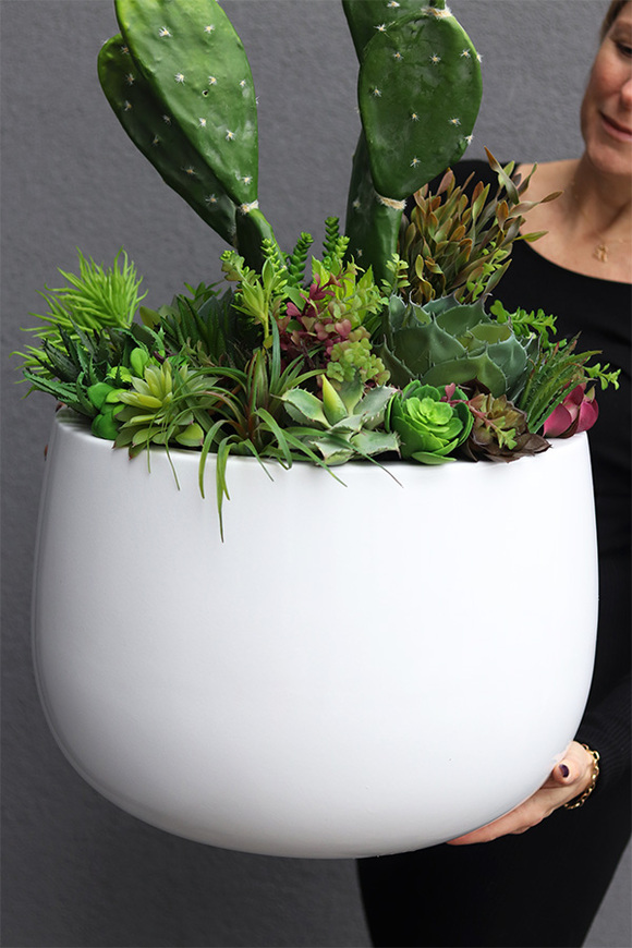 Desideria 2 Cacti Fiberglass, sukulenty z kaktusem w białej donicy, wys. 92cm