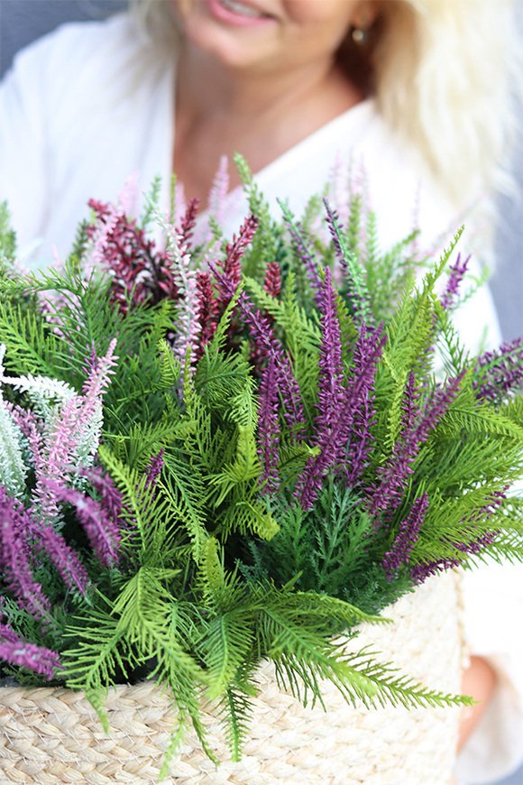 Kolory Wrzosów Big, kompozycja z wrzośców w koszu