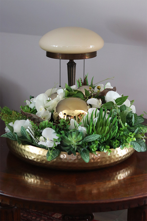 Goldenito Dekoria, kompozycja ze storczykiem w złotej misie, wym.29x54cm