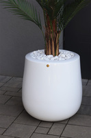 palma Greentia Fiberglass White, sztuczna palma w lśniącej donicy