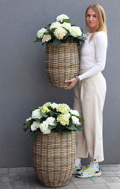 La France B, kompozycja z hortensji w koszu, wym.72x49cm 