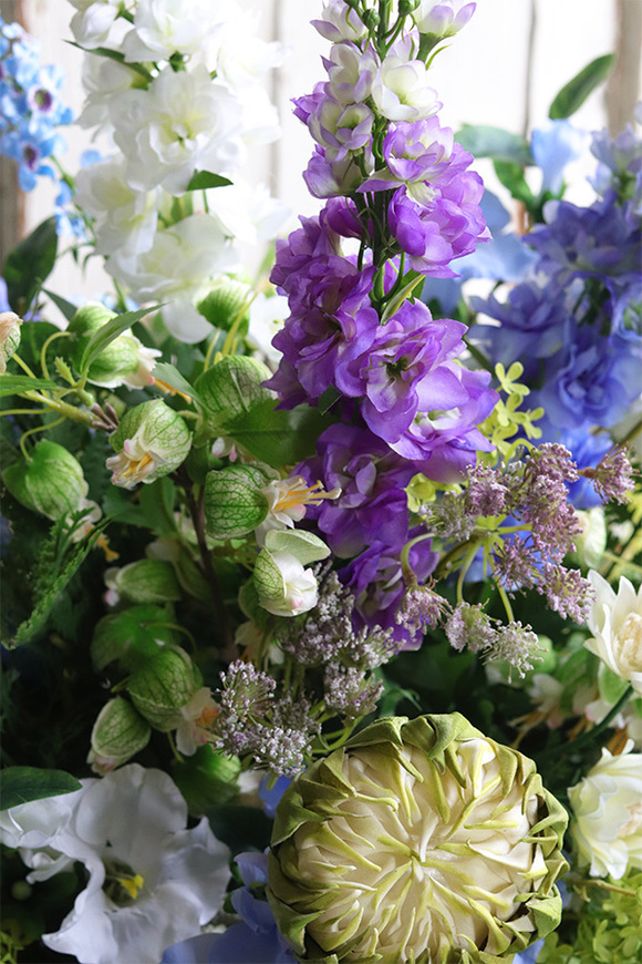 Trelicja, kompozycja nagrobna w naczyniu