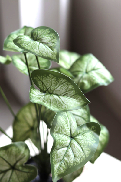 Greento, sztuczna roślina w doniczce