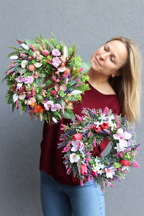 Pinky Spring, wiosenny wianek z magnolią