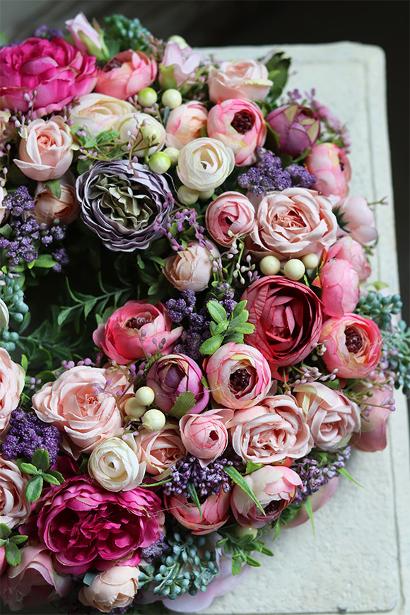 Kaudia, uroczy kwiatowy wianek, śr. 32cm