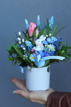 Króliczek, stroik wielkanocny z zajączkiem, wys.26cm