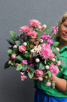 Różowa Dolina Volcan, kompozycja nagrobna w misie