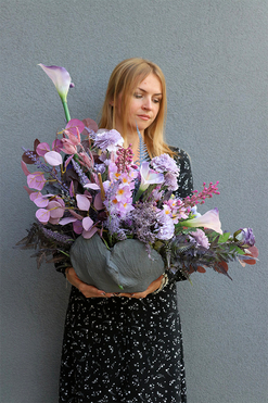 Violet Dori Volcan 2, nowoczesna kompozycja nagrobna, wym.70x70cm