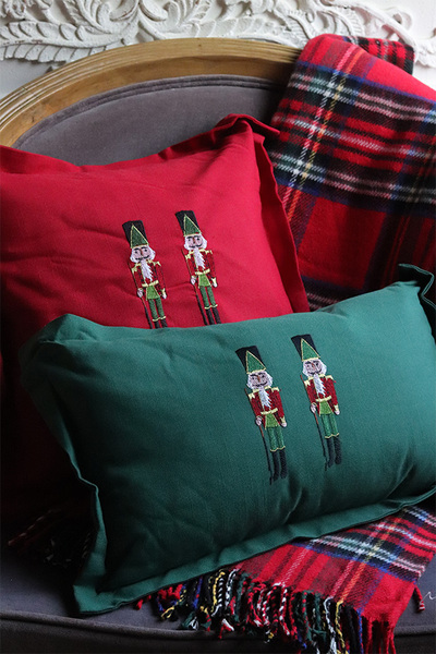 Xmas Nutcrackers, świąteczna poduszka, zielona