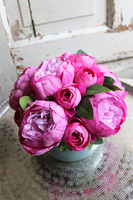 Mini Peonie 2, kompozycja kwiatowa / bukiet, wym.19x19cm 