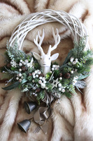 Scandi Laponia 2, świąteczny wianek z reniferem