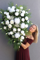 Klarina Biały Łabędź, elegancka wiązanka nagrobna