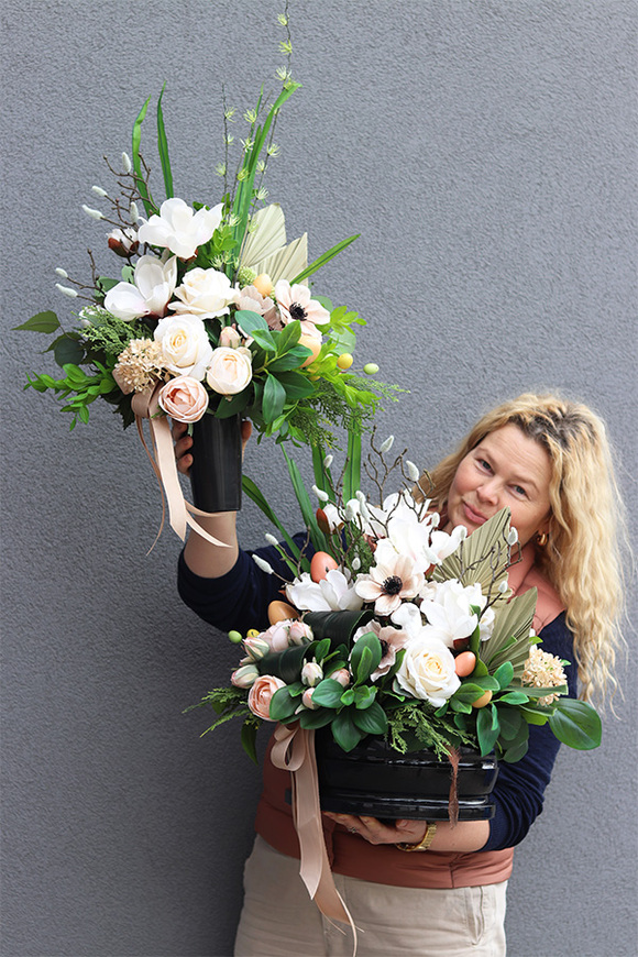 Tulipena Spring, bukiet nagrobny we wkładzie do wazonu