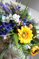 Leonia, kompozycja kwiatowa w naczyniu