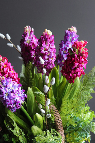 Terresa Big New, bogaty kosz z hiacyntami