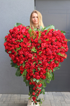 Big Heart, wiązanka nagrobna w kształcie serca, dł.130cm