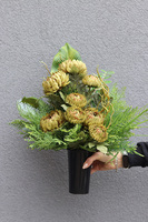 Zielona Dalia nowoczesny bukiet nagrobny we wkładzie