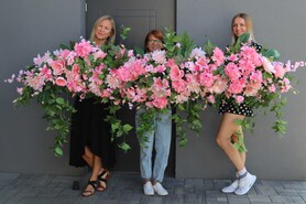 Mrągowo na Różowo, dekoracyjna girlanda kwiatowa, dł.250cm 