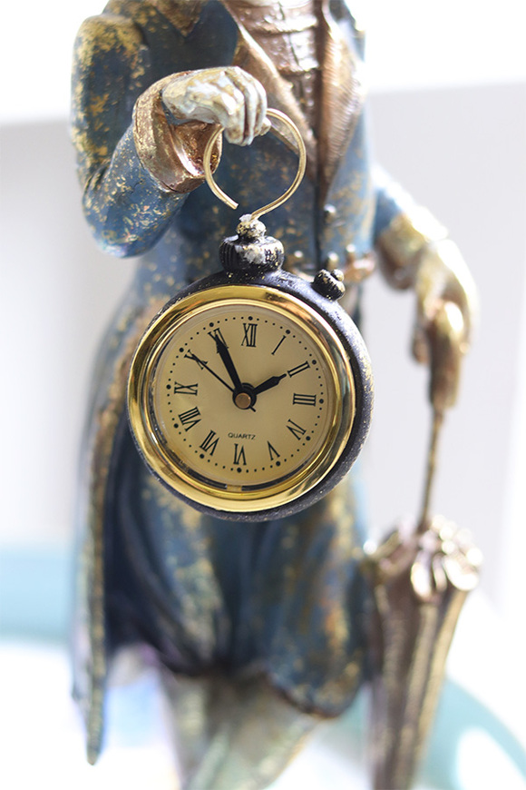 figurka królik z zegarkiem, Alicja w Krainie Czarów