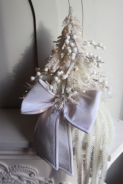 Zimowa Biel, świąteczna choinka z dekoracją LED, wym.47cm