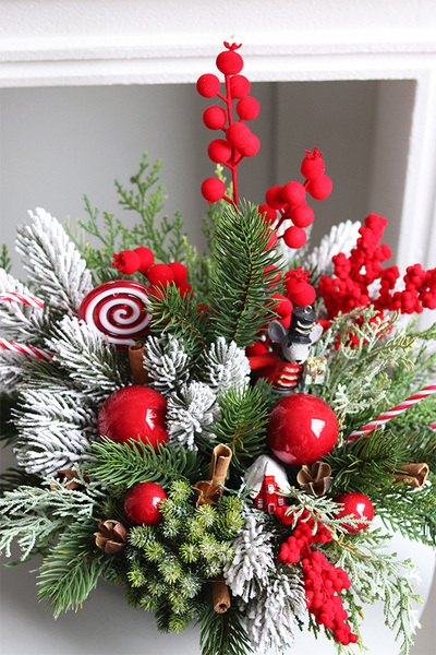 Red Clasica, świąteczny stroik zimowy