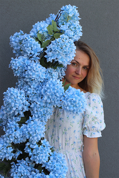 Blue Hydrangea, niebieska dekoracyjna girlanda z hortensji