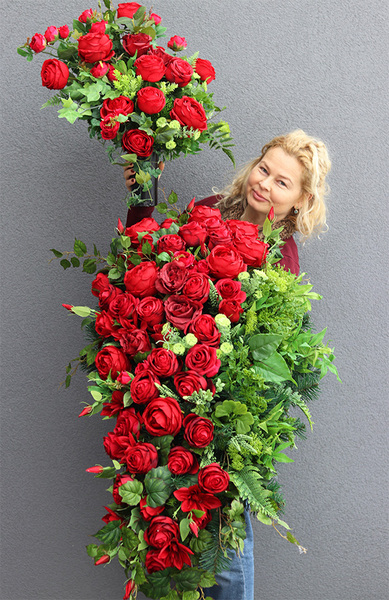 Luiza Neo, bogaty bukiet nagrobny we wkładzie do flakonu, dł.57cm