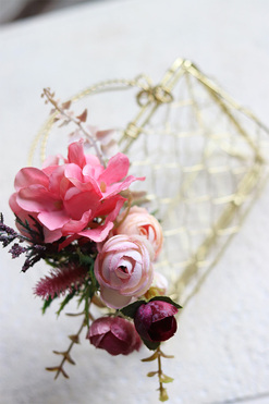 Jasmina 2, złota torebka z dekoracją, wym.20x20x12cm