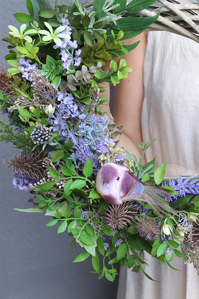 Bird in The Sky, asymetryczny wianek na drzwi