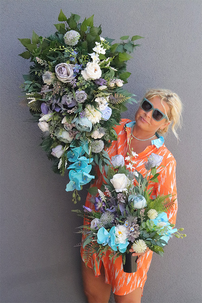 Nadia Blue, bukiet nagrobny w pastelowych kolorach