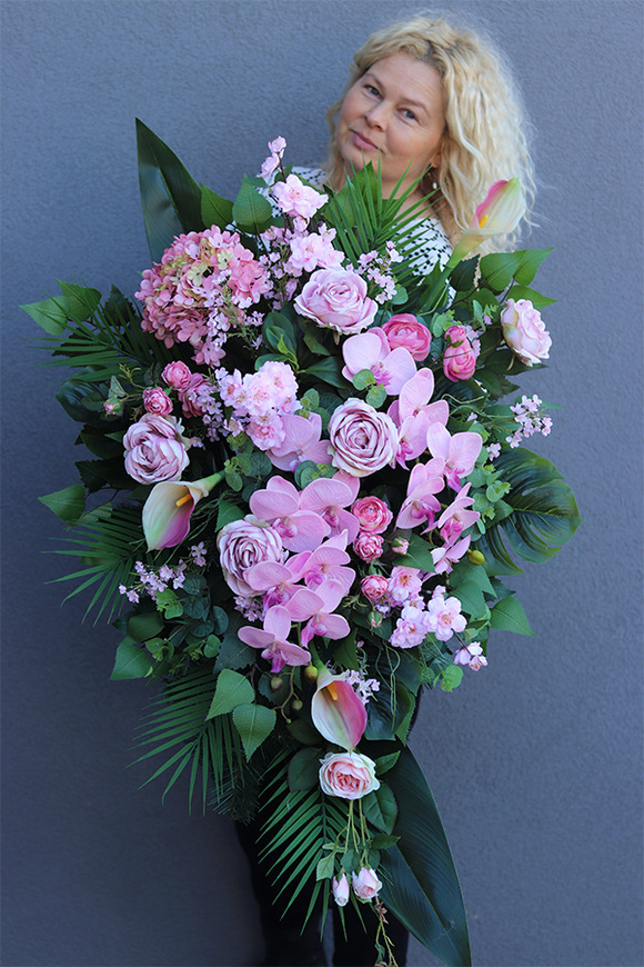 Pink Delitra, różowa wiązanka nagrobna z orchideą