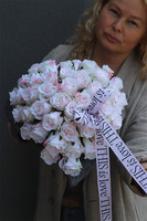 This is Love, dekoracja nagrobna w kształcie serca