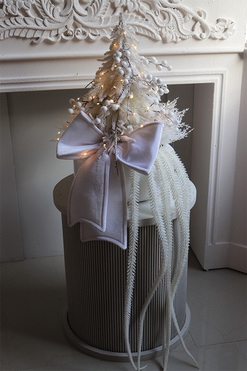 OD RĘKI Zimowa Biel, świąteczna choinka z dekoracją LED, wym.47cm