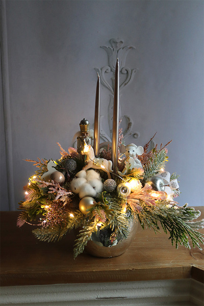 Baby Pink, świąteczny stroik LED ze świecami