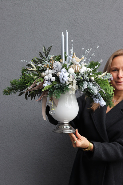 Silveria, świąteczny stroik z ptaszkiem w pucharze