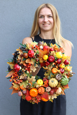 Pomarańczowa Jesień, asymetryczny jesienny wianek z muchomorami, śr.38cm