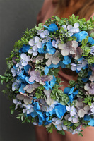 Kelita Blue, wianek dekoracyjny z hortensjami