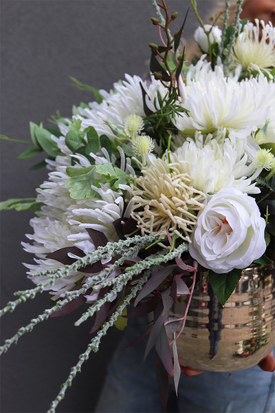 Astry Luis, kompozycja kwiatowa nagrobna, wys.45cm, śr.50cm