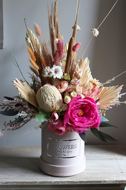 Pinkobella Orfitta, welurowy flowerbox z suszem, wys.49cm