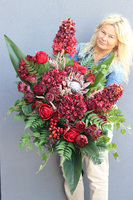 Bordo Luxury, wiązanka nagrobna z różami