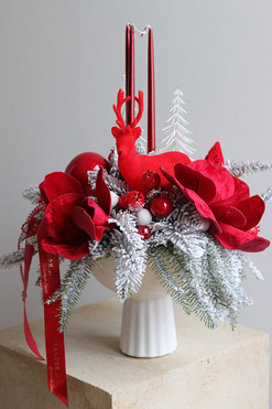 OD RĘKI Reindeer Velvet, czerwony świąteczny stroik w pucharze, wys.44cm